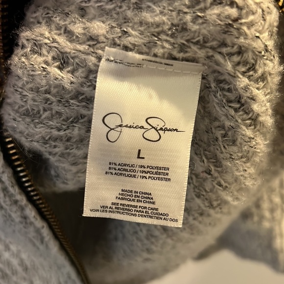 Jessica Simpson Gray Zip Trendy Sweater - Picture 4 of 8